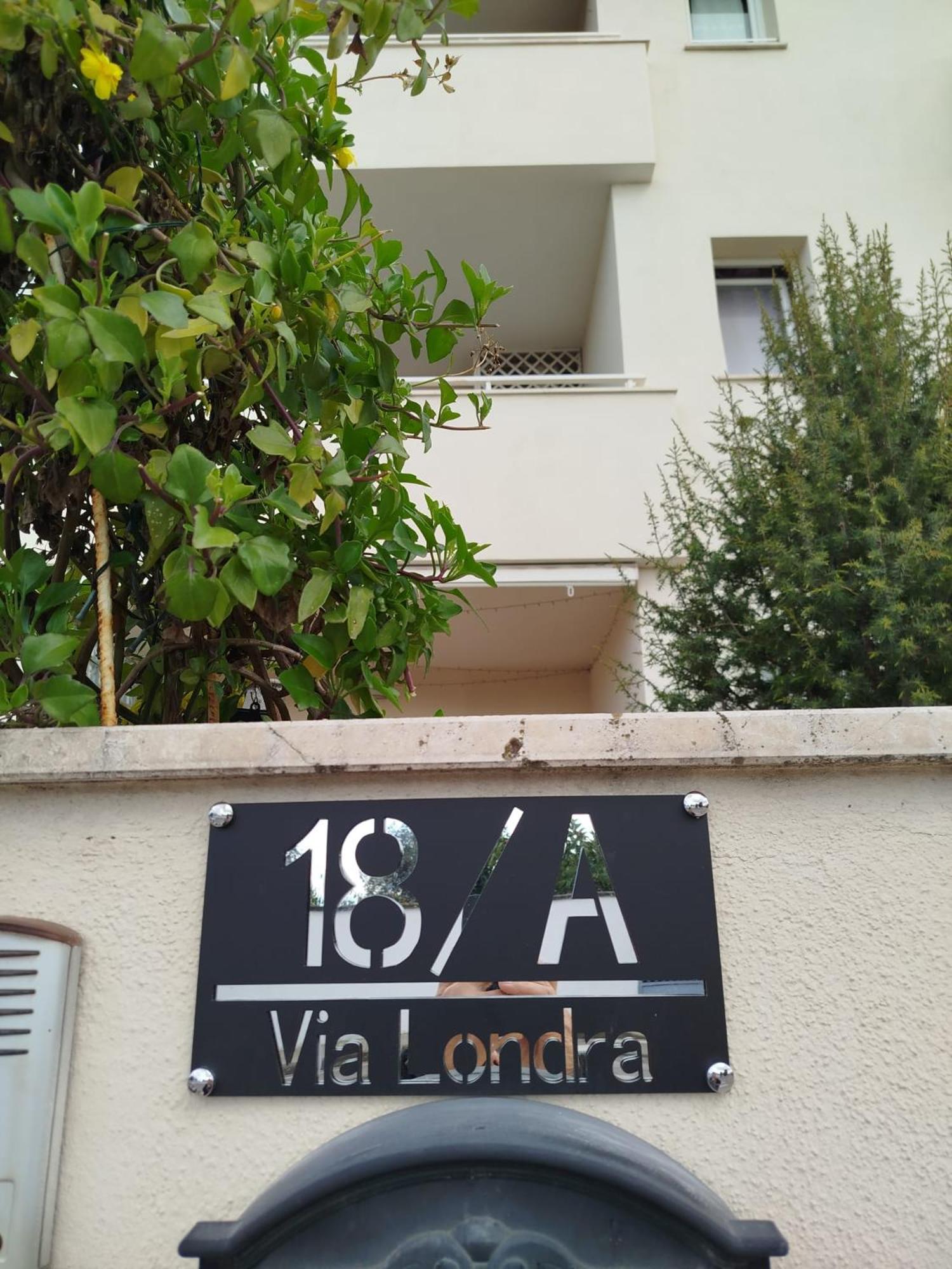 Casa Vacanze Ольбия Экстерьер фото